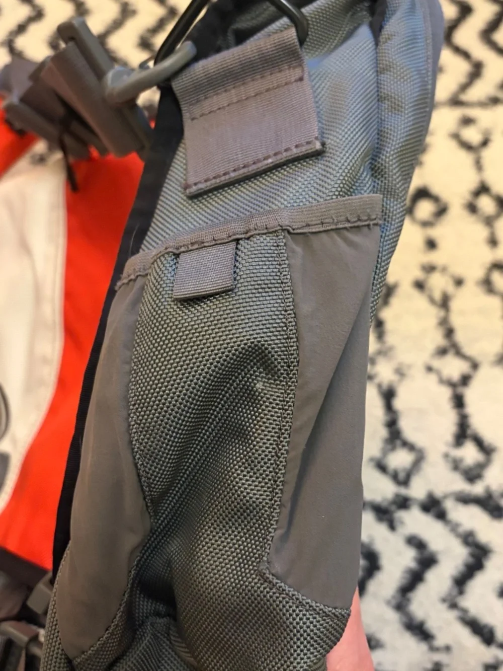 NWOT Timbuk2 Commute Messenger Bag Red Eggshell Laptop Travel Work Crossbody